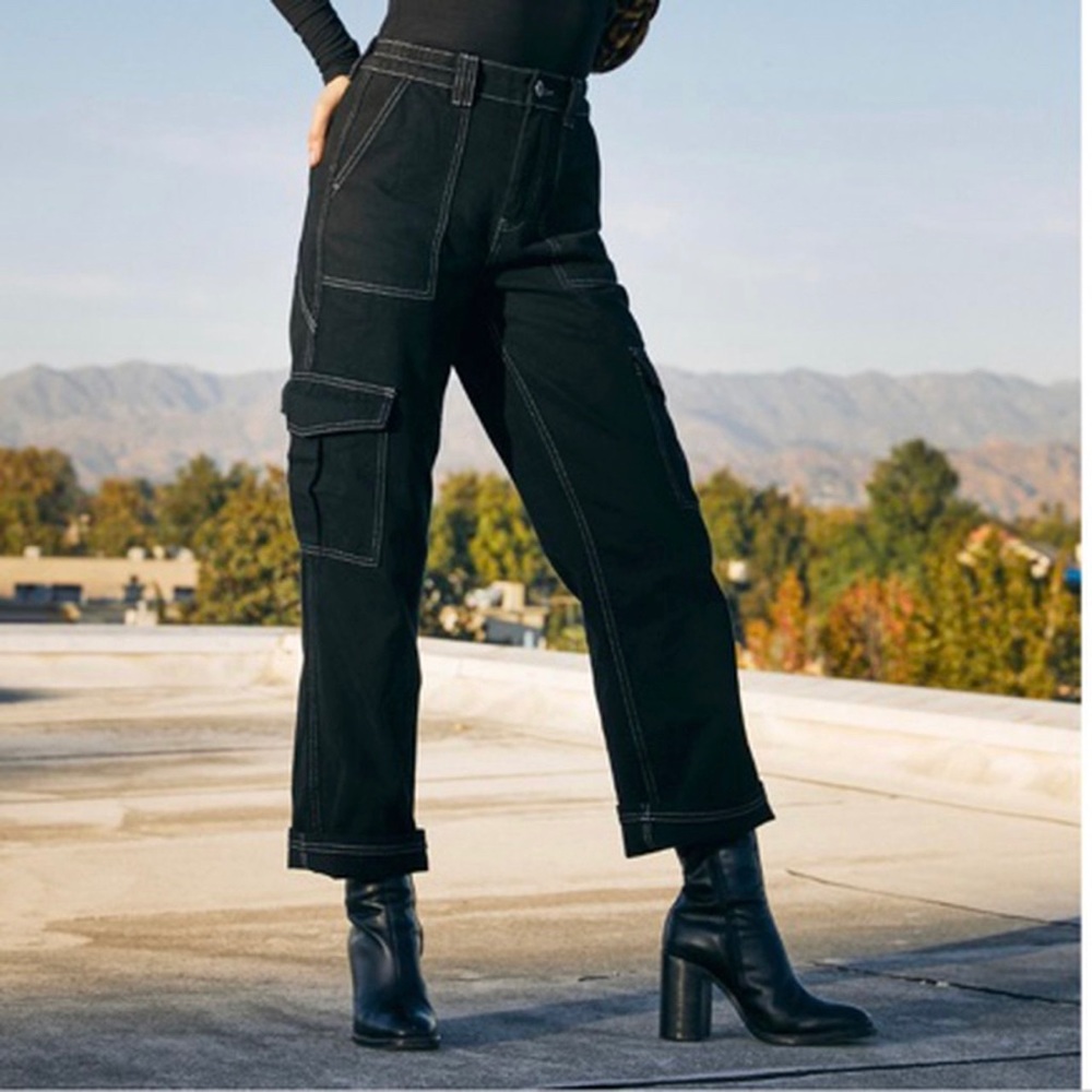 BDG high-waisted contrast stitch skate jean
UO